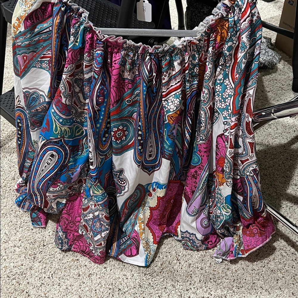 💲2💲if BUNDLED 3 or more $2 itemVibrant Paisley Blouse Elastic Neckline C100 - Picture 10 of 10